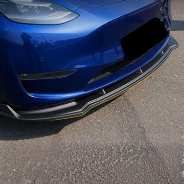 Frontleppe model y i carbon look på bilen 