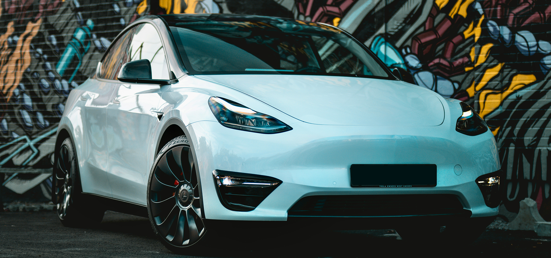 slider image slider_item_YqejQX