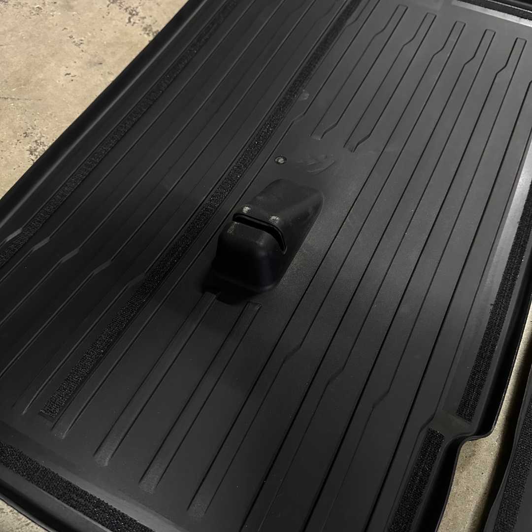 Baksetematte Tesla Model Y Juniper enkel å rengjøre