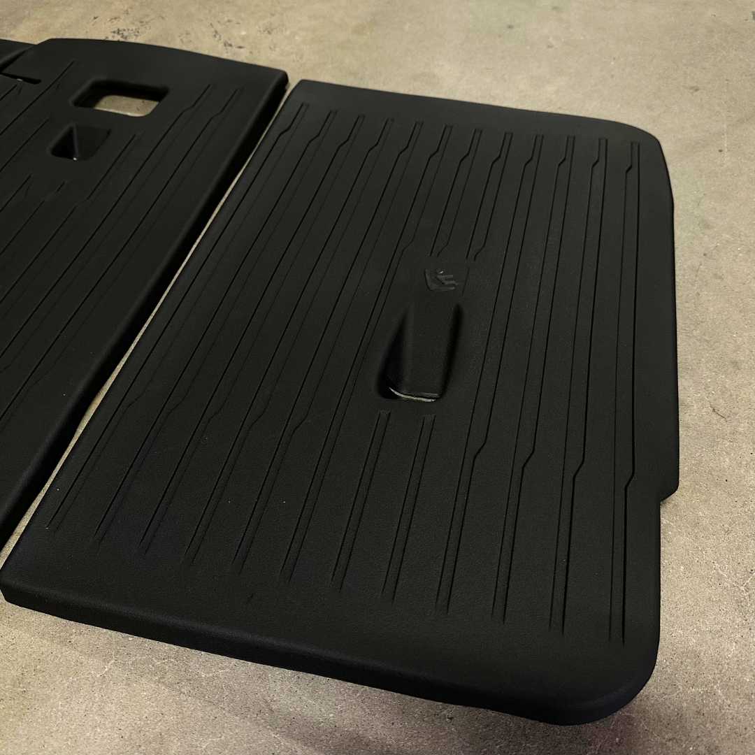 Slitesterk TPE matte til baksete Tesla Model Y Juniper