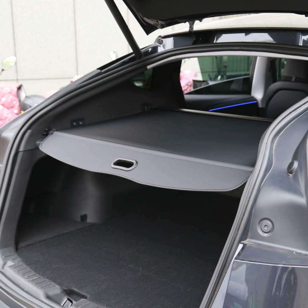 tesla model y juniper 2025 bagasjeromstrekk