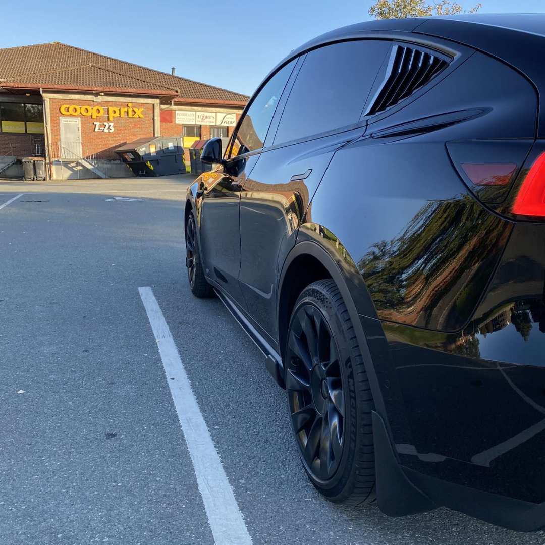 tesla model y sideskjørt styling