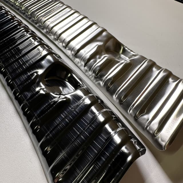 tesla model y trunk beskyttelse mot slitasje